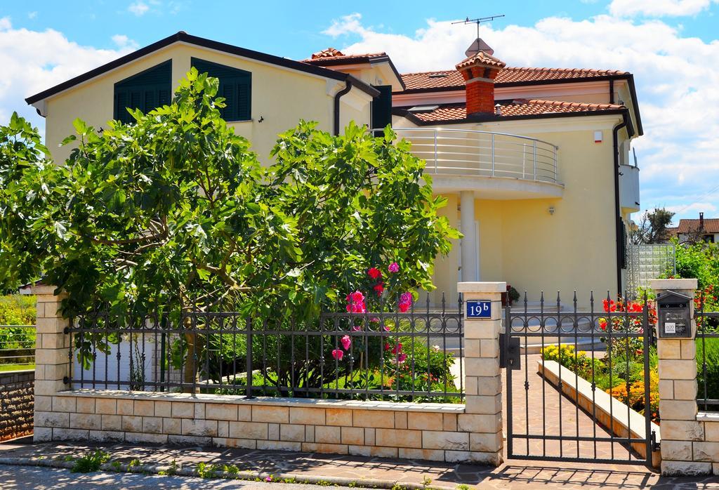 Apartments Sv. Pelegrin 우마그 외부 사진