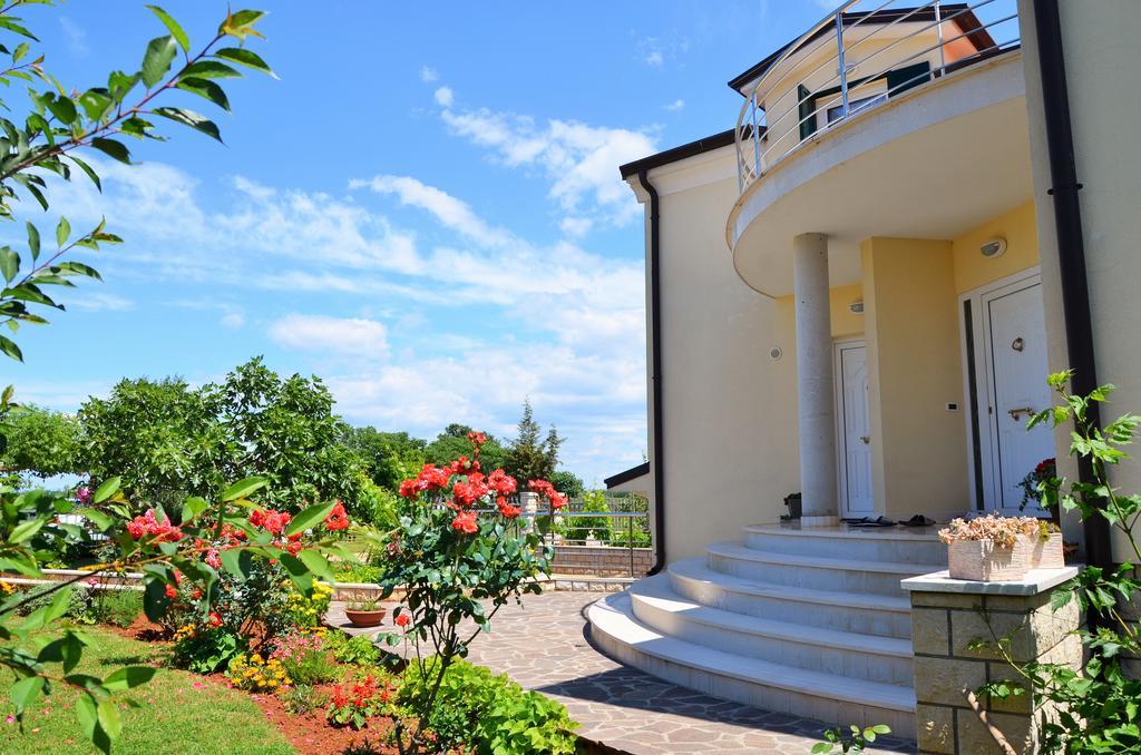 Apartments Sv. Pelegrin 우마그 외부 사진